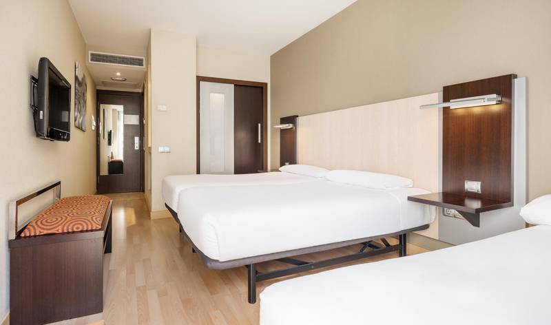  Hotel ILUNION Auditori Barcellona