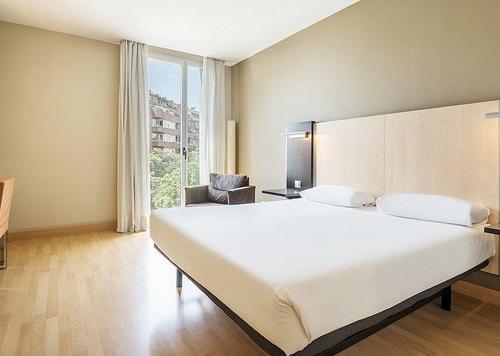  Hotel ILUNION Auditori Barcellona